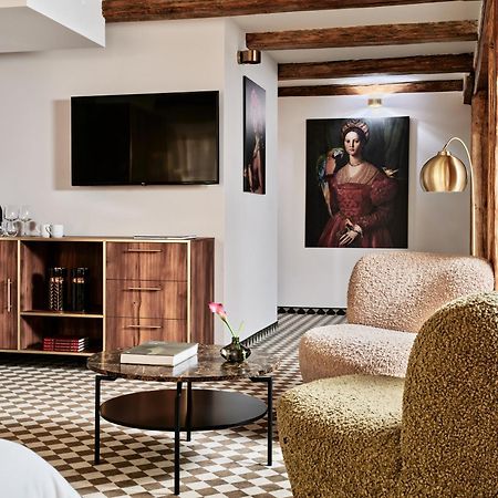 Hotel Pietryna ウッチ エクステリア 写真