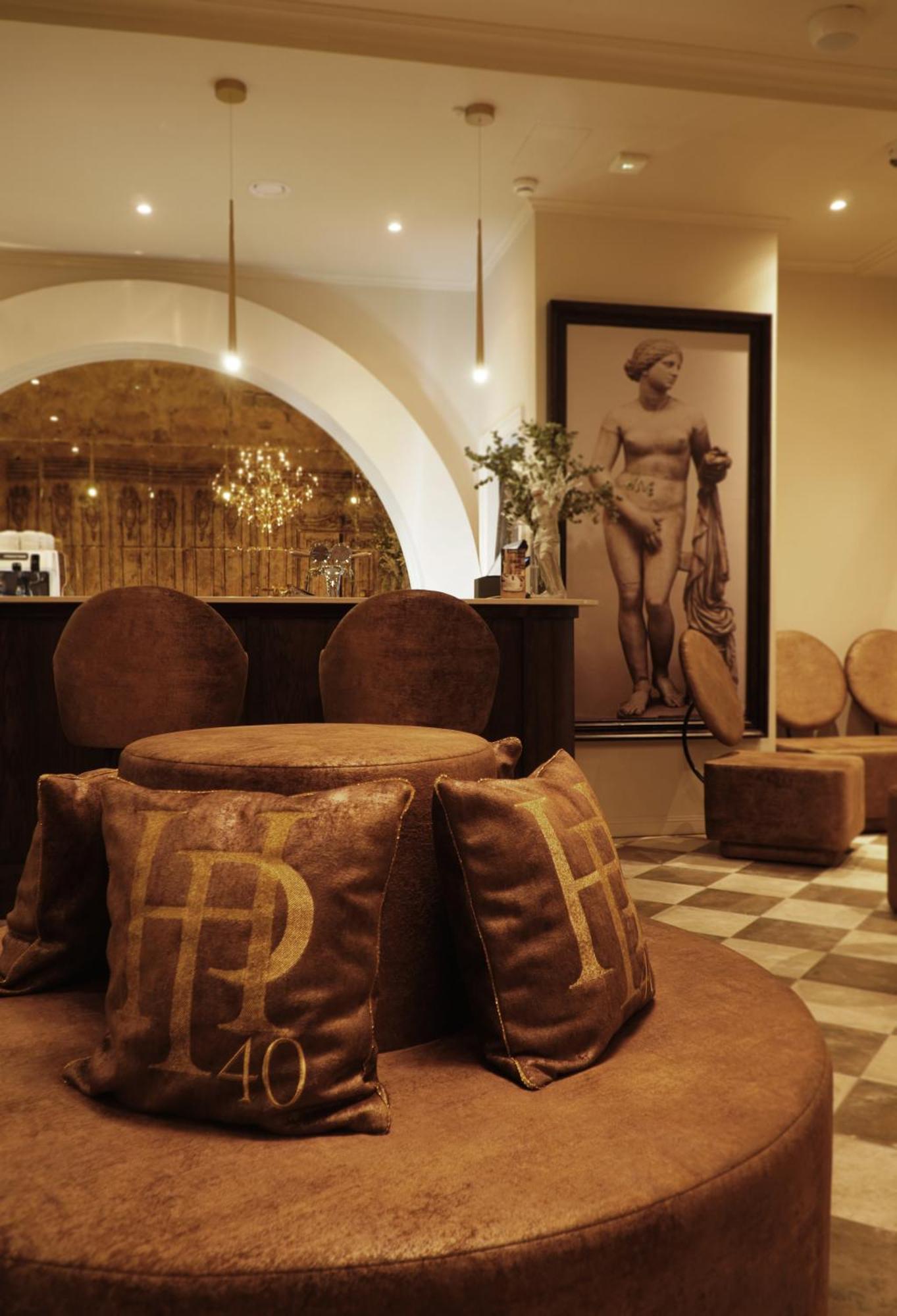 Hotel Pietryna ウッチ エクステリア 写真