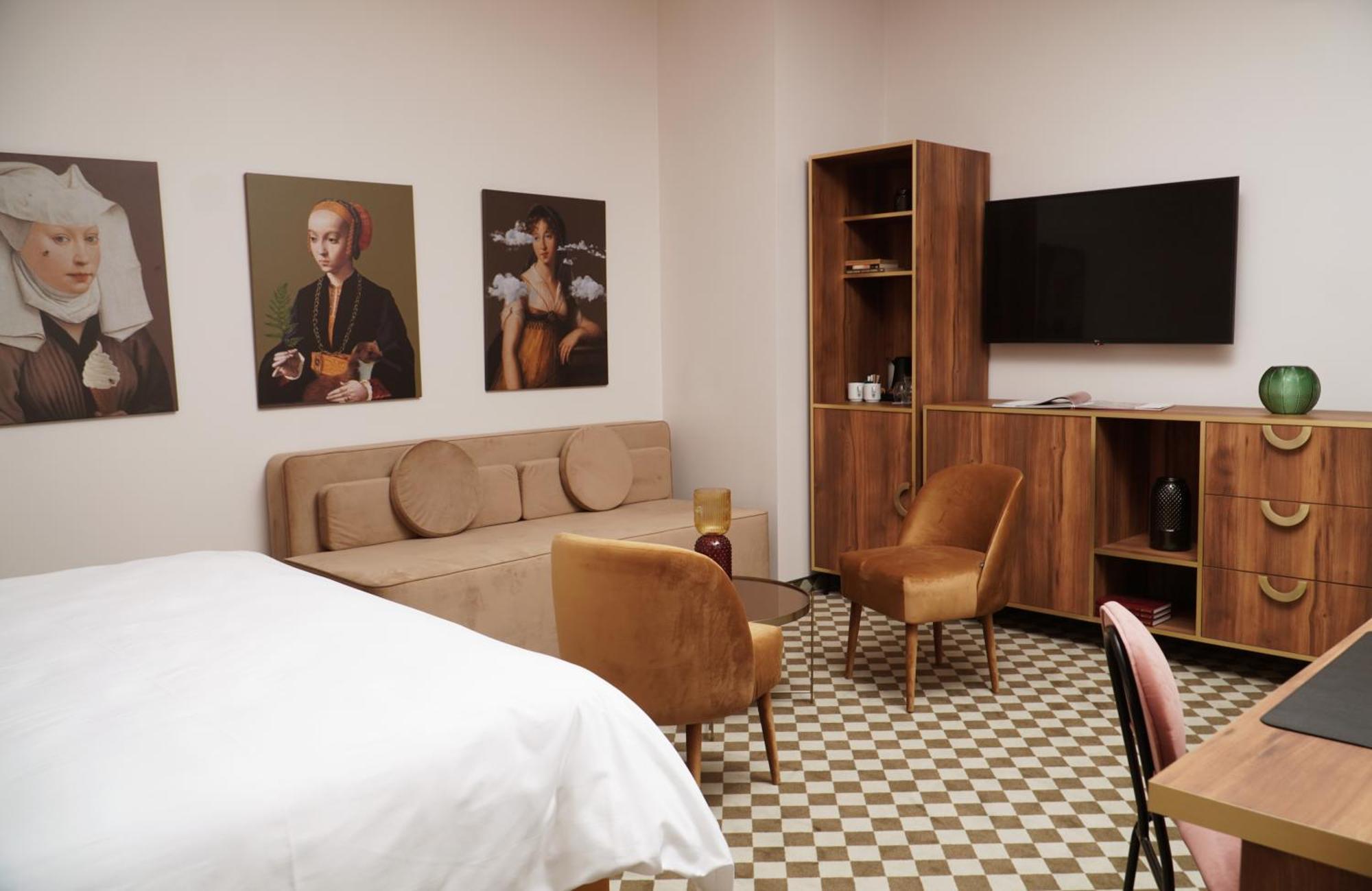 Hotel Pietryna ウッチ エクステリア 写真