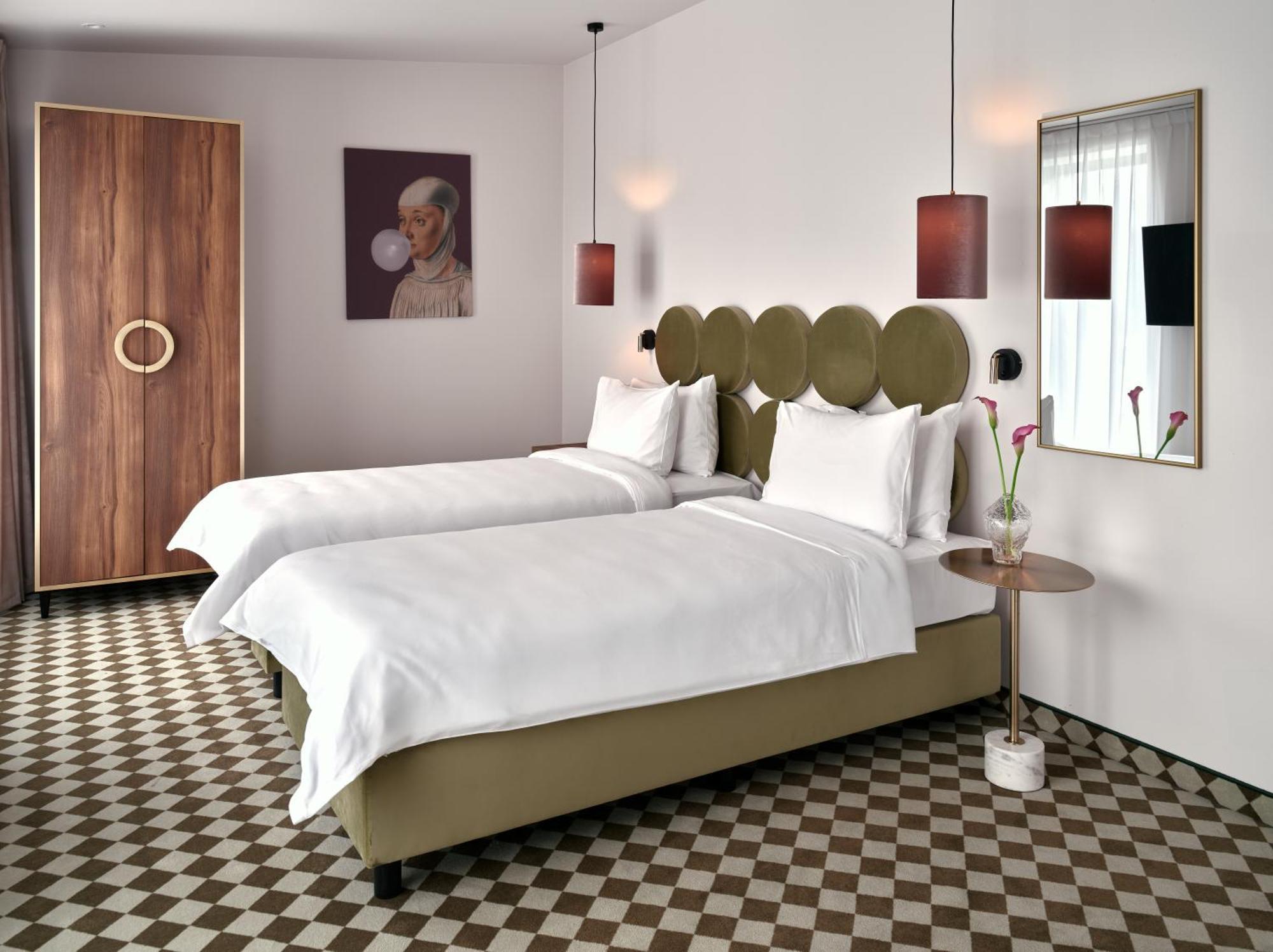 Hotel Pietryna ウッチ エクステリア 写真