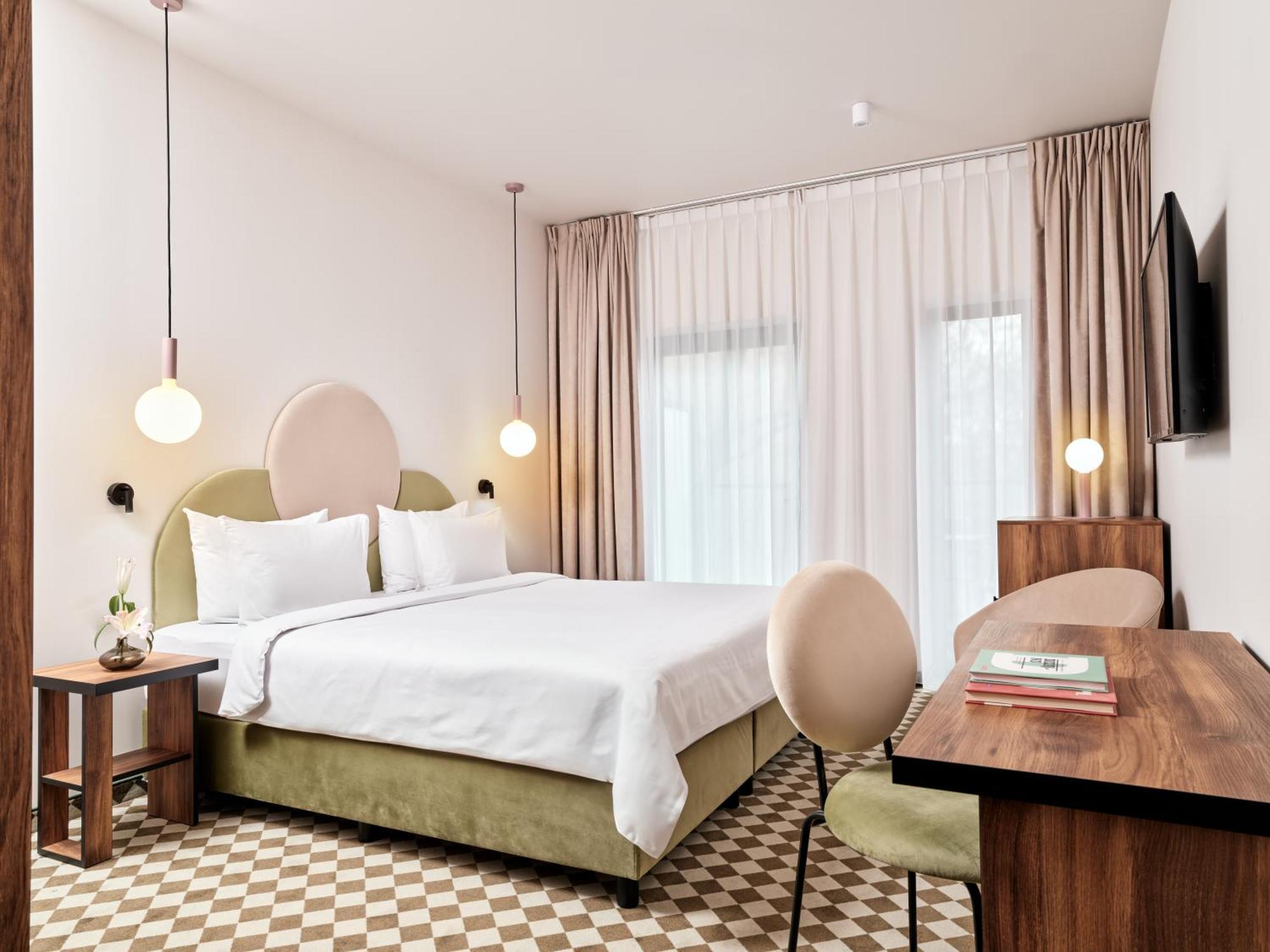 Hotel Pietryna ウッチ エクステリア 写真